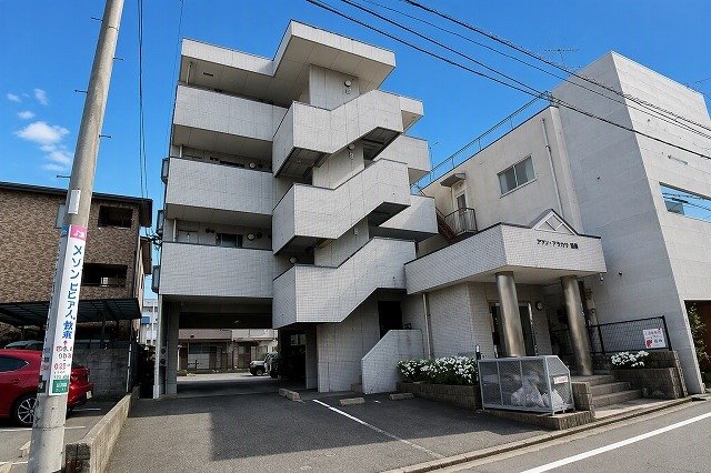 建物外観　おしゃれな外観です