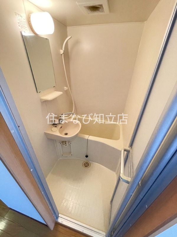 バス・シャワールーム　同型別部屋写真