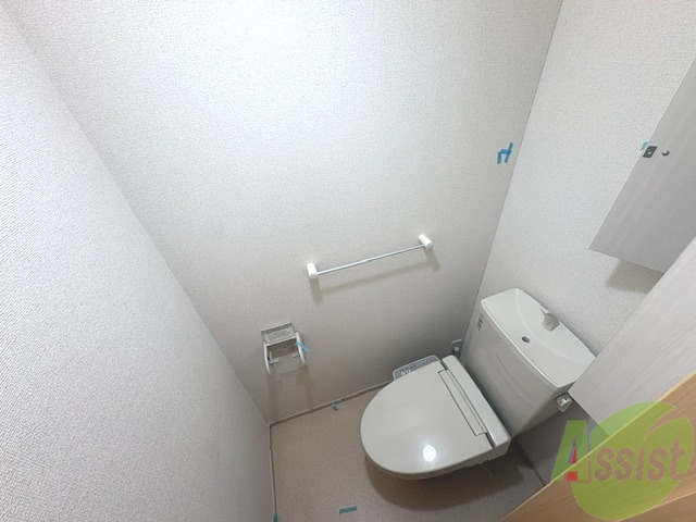 トイレ　トイレは、シンプルなデザインとなっております。