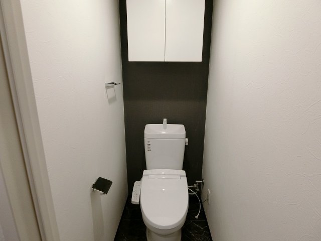 トイレ　別号室参考写真