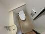 トイレ　こちらはトイレです。清潔感があり、安心して使用できます。