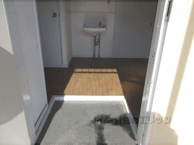 ハイツ赤尾の玄関写真