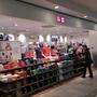 ショッピングセンター　ユニクロエキュート上野店（ショッピングセンター）まで736m