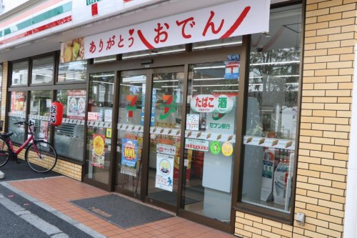 コンビニ　セブンイレブン（コンビニ）まで1159m