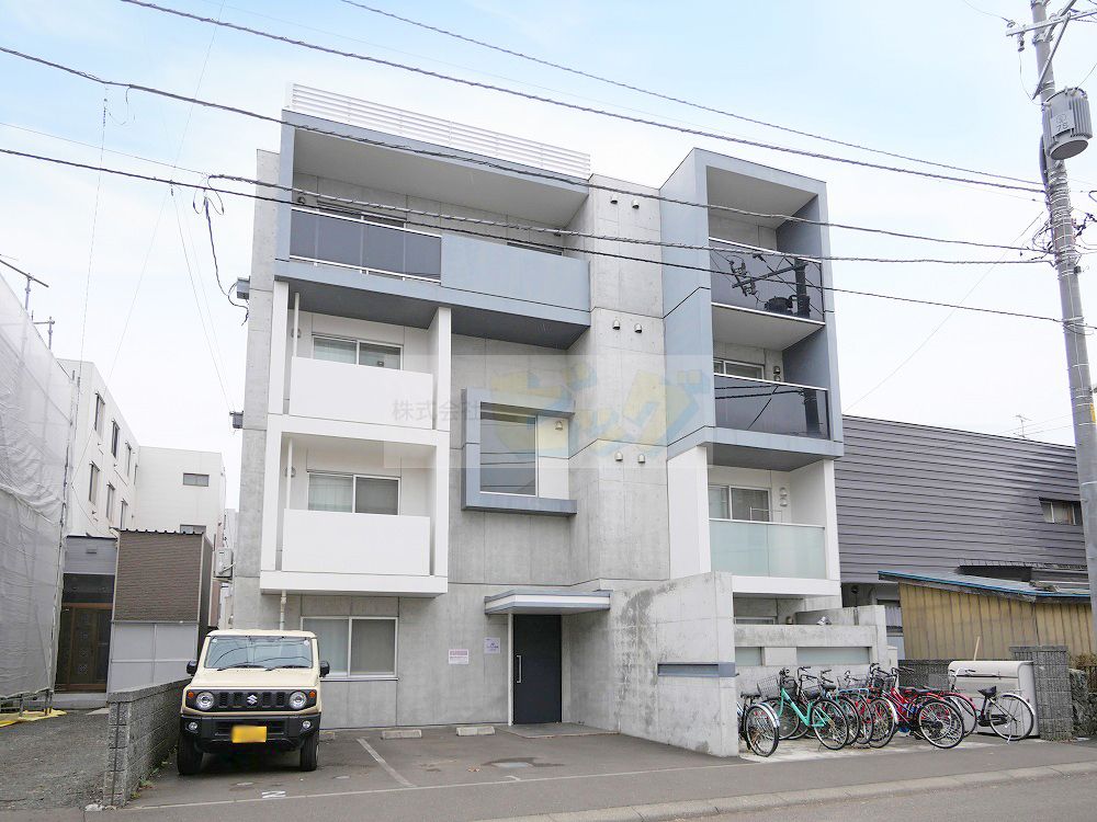 建物外観　エアコン完備で快適な人気なデザイナーズマンションになります♪