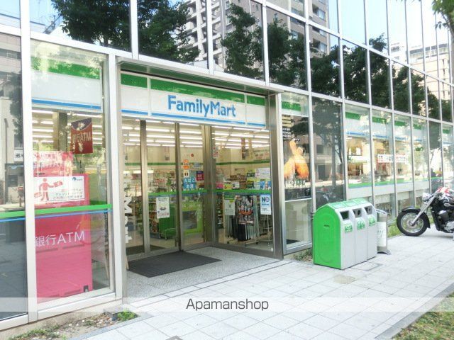 コンビニ　ファミリーマート本町橋店（コンビニ）まで309m