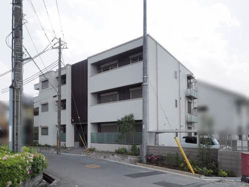 建物外観　積水ハウス施工の賃貸住宅です。