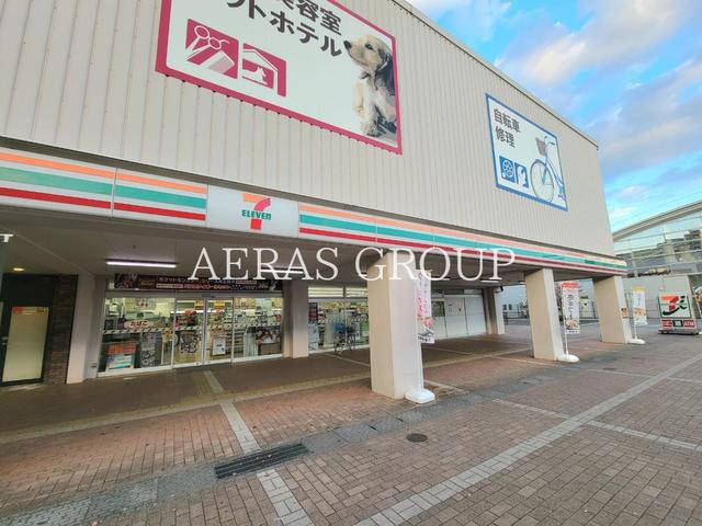 コンビニ　セブン-イレブン 八王子みなみ野駅前店（コンビニ）まで383m