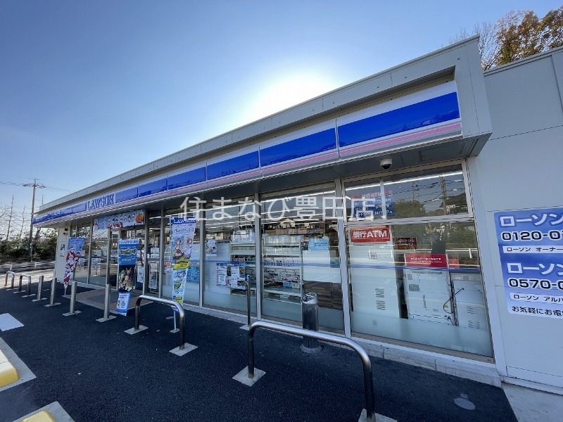 コンビニ　ローソン東海学園大学前店（コンビニ）まで526m