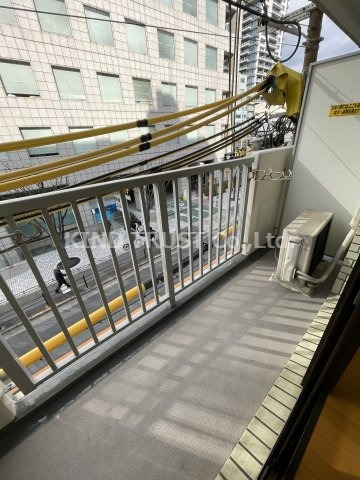 バルコニー　陽当たり良好なバルコニーです