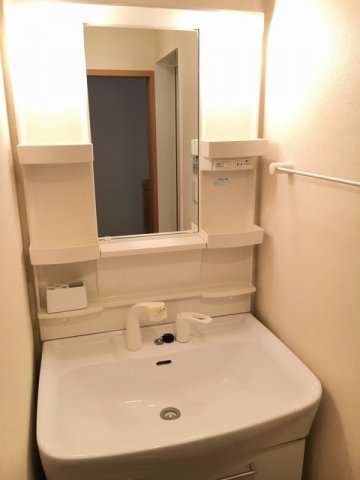 洗面設備　使いやすい洗面所です