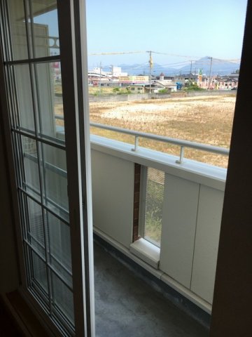 バルコニー　バルコニーがあります