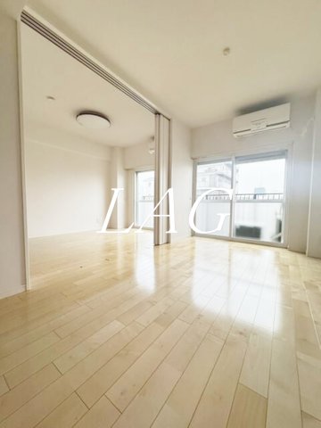 居室・リビング　洋室のお部屋です。