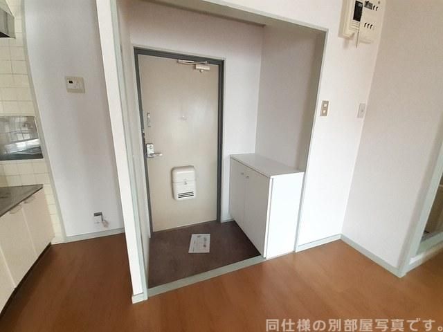 岐南ハイツBの玄関写真