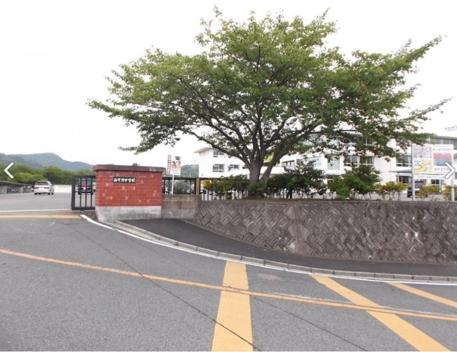 中学校　可児市立西可児中学校（中学校）まで983m
