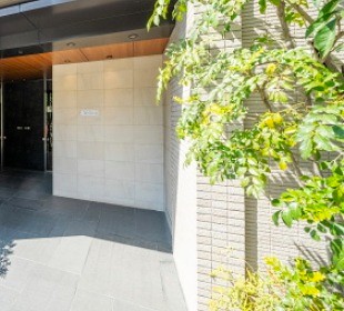 東京メトロ日比谷線 八丁堀駅 徒歩5分 築12年