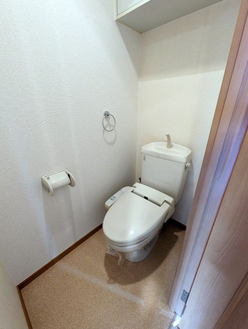 トイレ　温水洗浄暖房便座付き