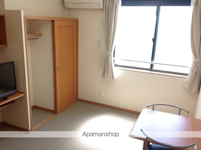 レオパレスMファインの居間写真