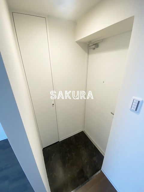 玄関　収納豊富なシューズボックスです♪