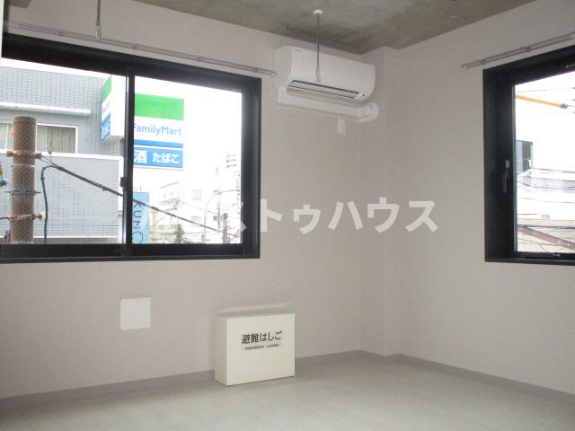 ルナーリアの居間写真