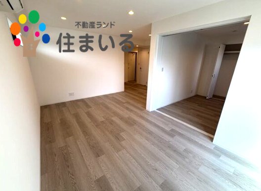 名鉄常滑線 柴田駅 徒歩78分 3階建 築1年の居間写真