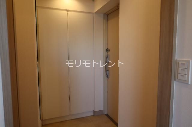 イプセ三軒茶屋の玄関写真