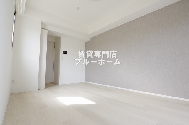 居室・リビング　広々とした洋室！