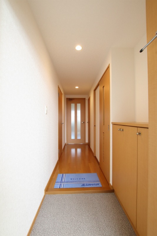 玄関　下駄箱もしっかりついてます！