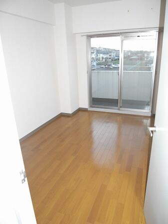 居室・リビング　写真は同タイプのお部屋です