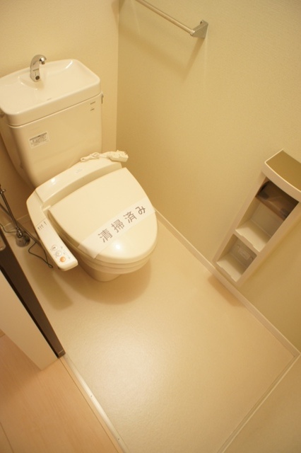トイレ　図面と現状に相違がある場合には現状を優先