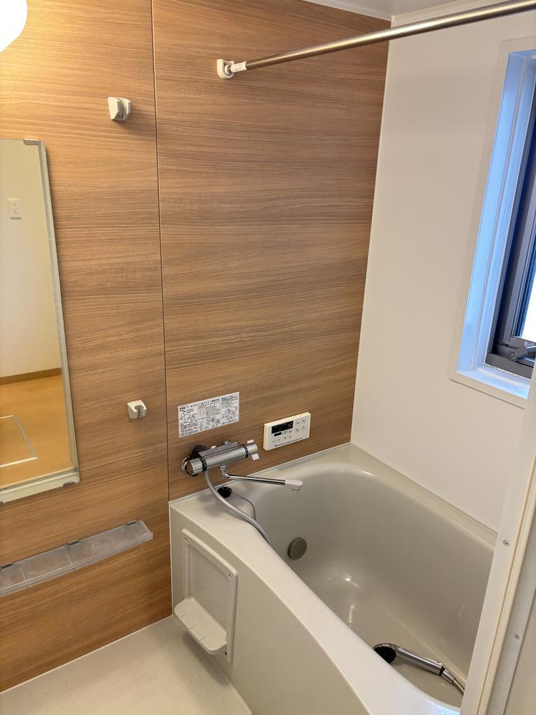 バス・シャワールーム　追焚機能、浴室乾燥・涼暖房付き