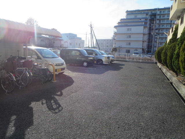 駐車場　駐車場