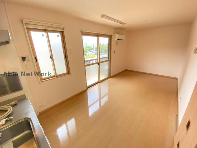 居室・リビング　※同型反転・現況優先