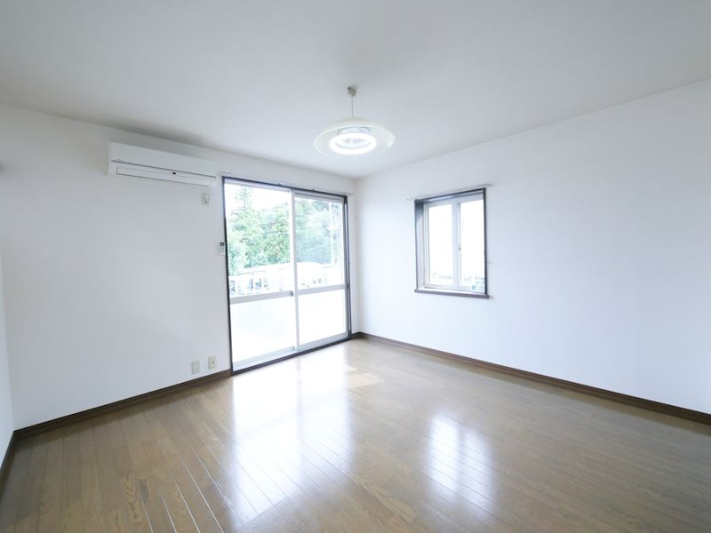 居室・リビング　洋室8帖