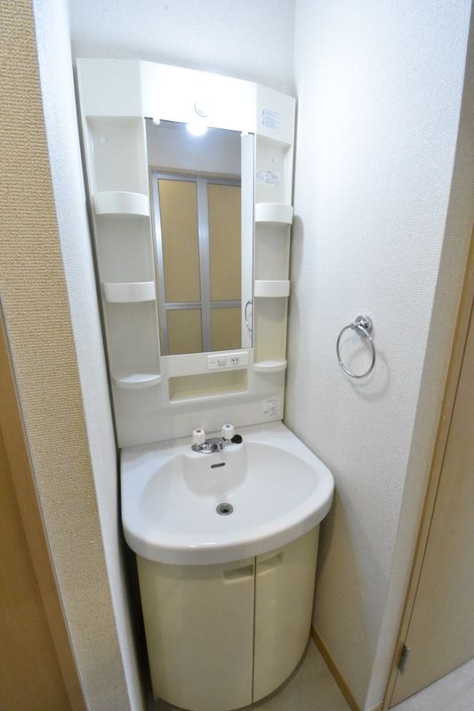 洗面設備　★収納付き、独立洗面台★