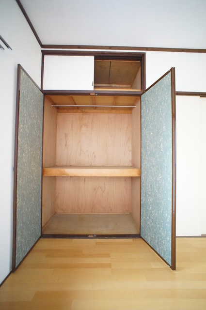 収納　奥行きのある収納があるのでお部屋がすっきり片付きますね☆