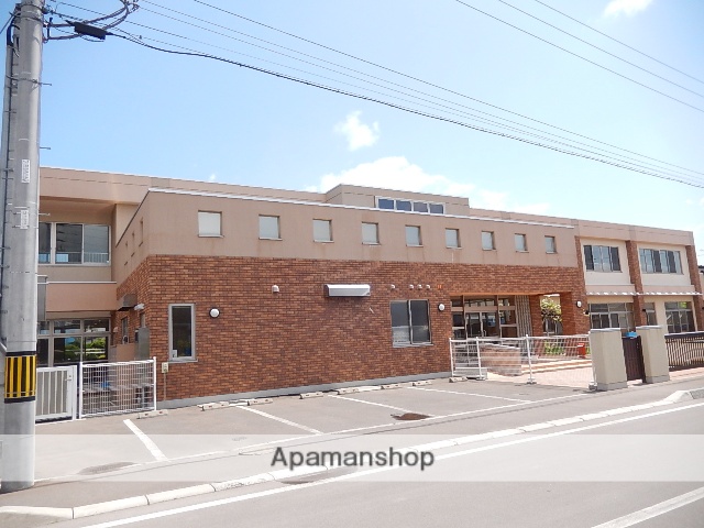 幼稚園・保育園　七重浜保育園子育て支援センター（幼稚園・保育園）まで358m