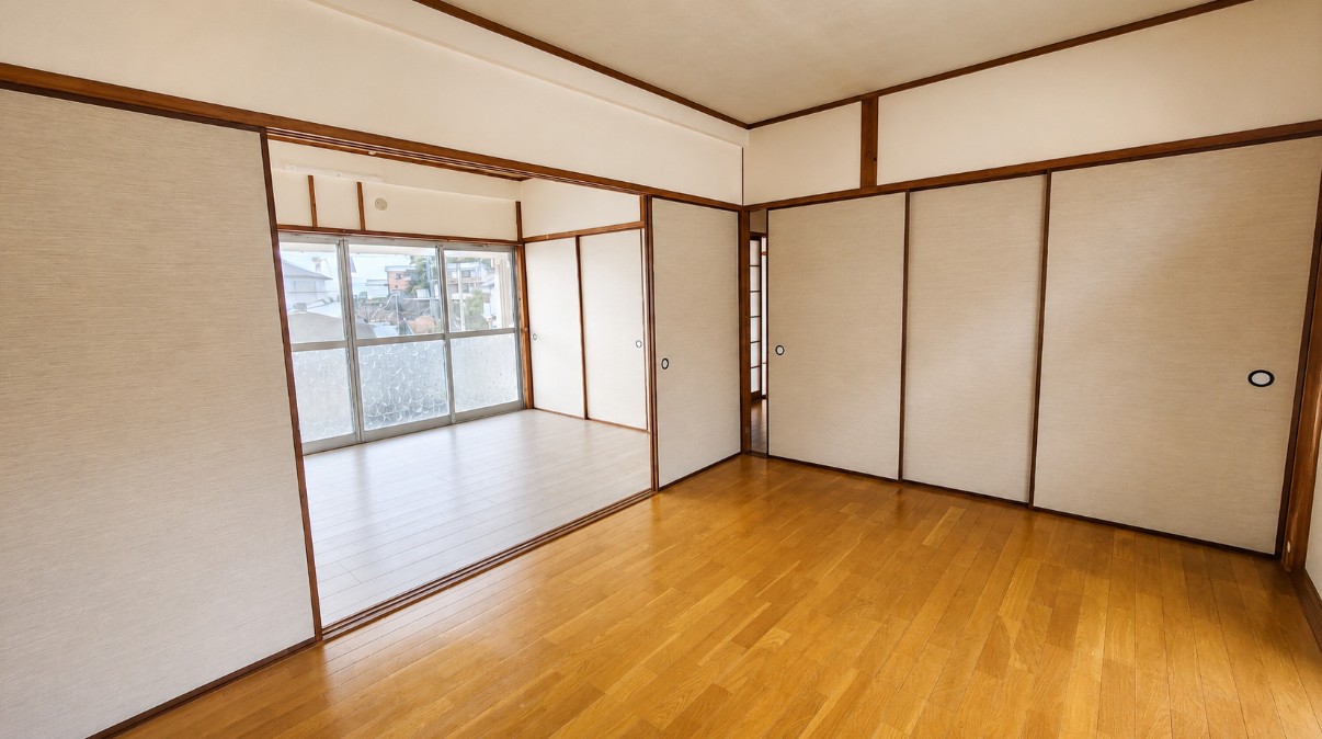 山口アパートの居間写真