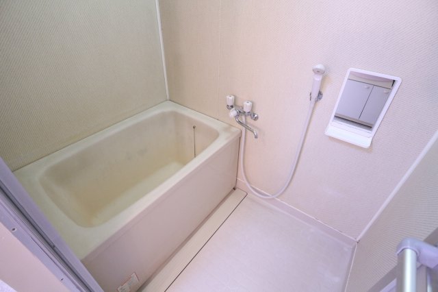 【神戸市垂水区本多聞のマンションのバス・シャワールーム】
