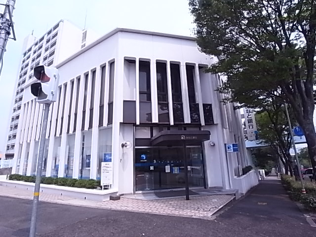 【神戸市垂水区本多聞のマンションの銀行】