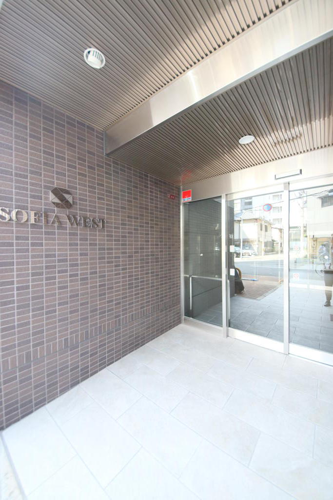 地下鉄中央線 九条駅 徒歩5分 10階建 築11年の外観写真