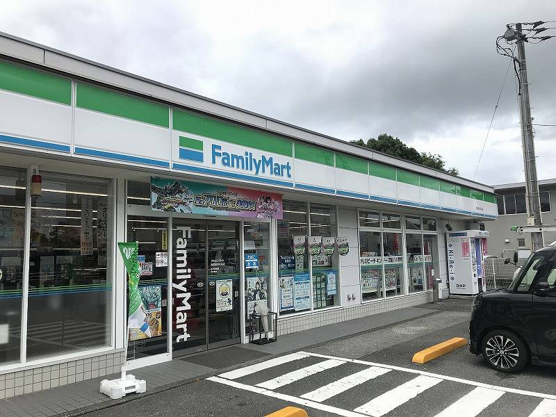 コンビニ　ファミリーマート 南国おおそね店（コンビニ）まで686m