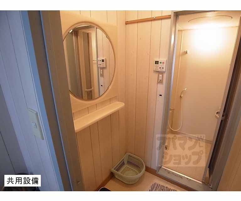 洗面設備　共同洗面台