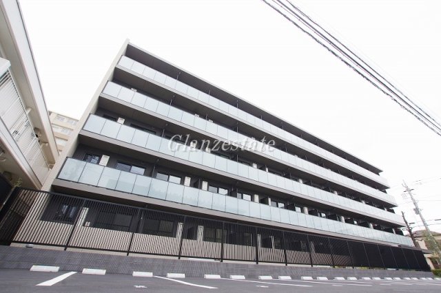 【川崎市中原区井田三舞町のマンションの建物外観】