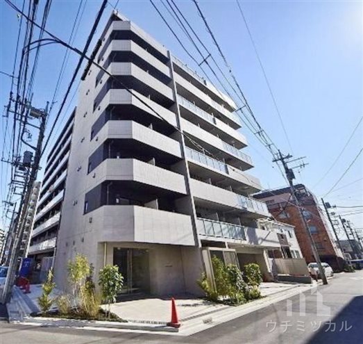 【川口市西川口のマンションの建物外観】