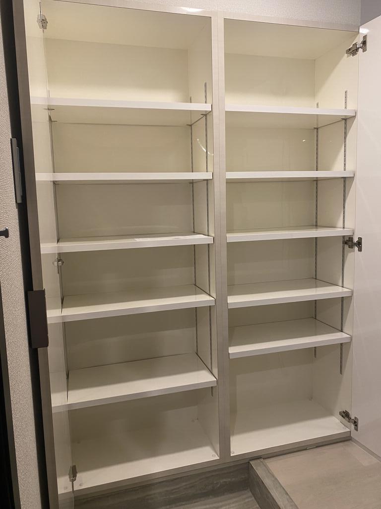 玄関　玄関収納