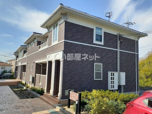 【泉南市新家のアパートの建物外観】