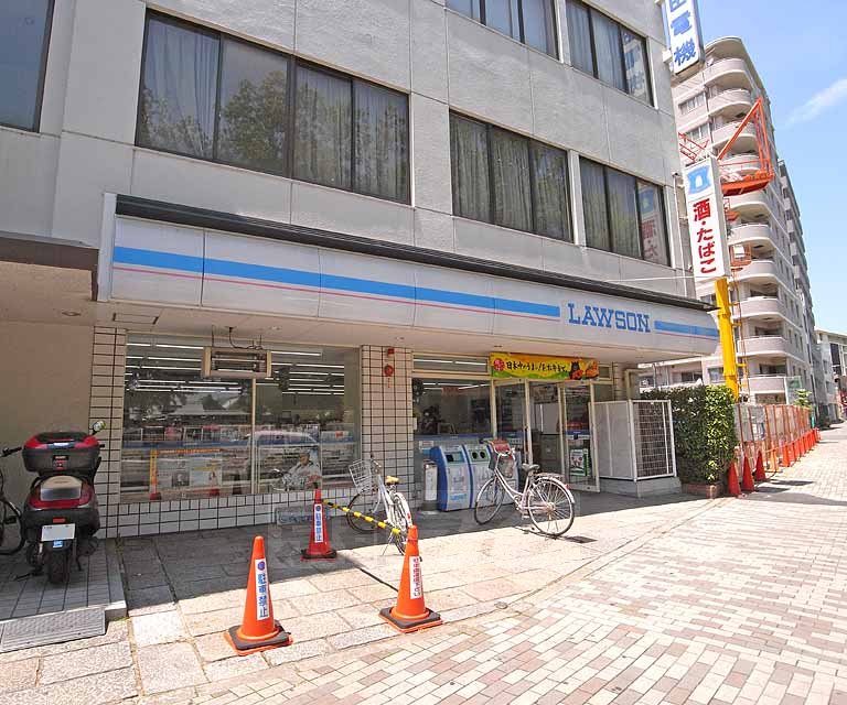 【ロフティ大北小路のコンビニ】