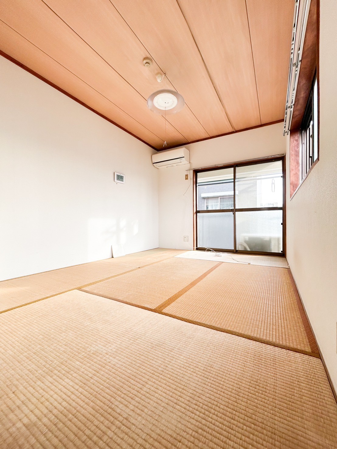 居室・リビング　南向きの明るいリビング♪