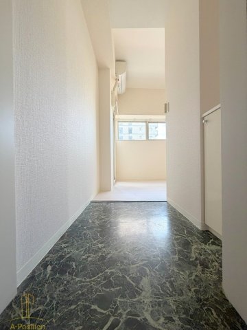 玄関　トゥリオーニEBISU